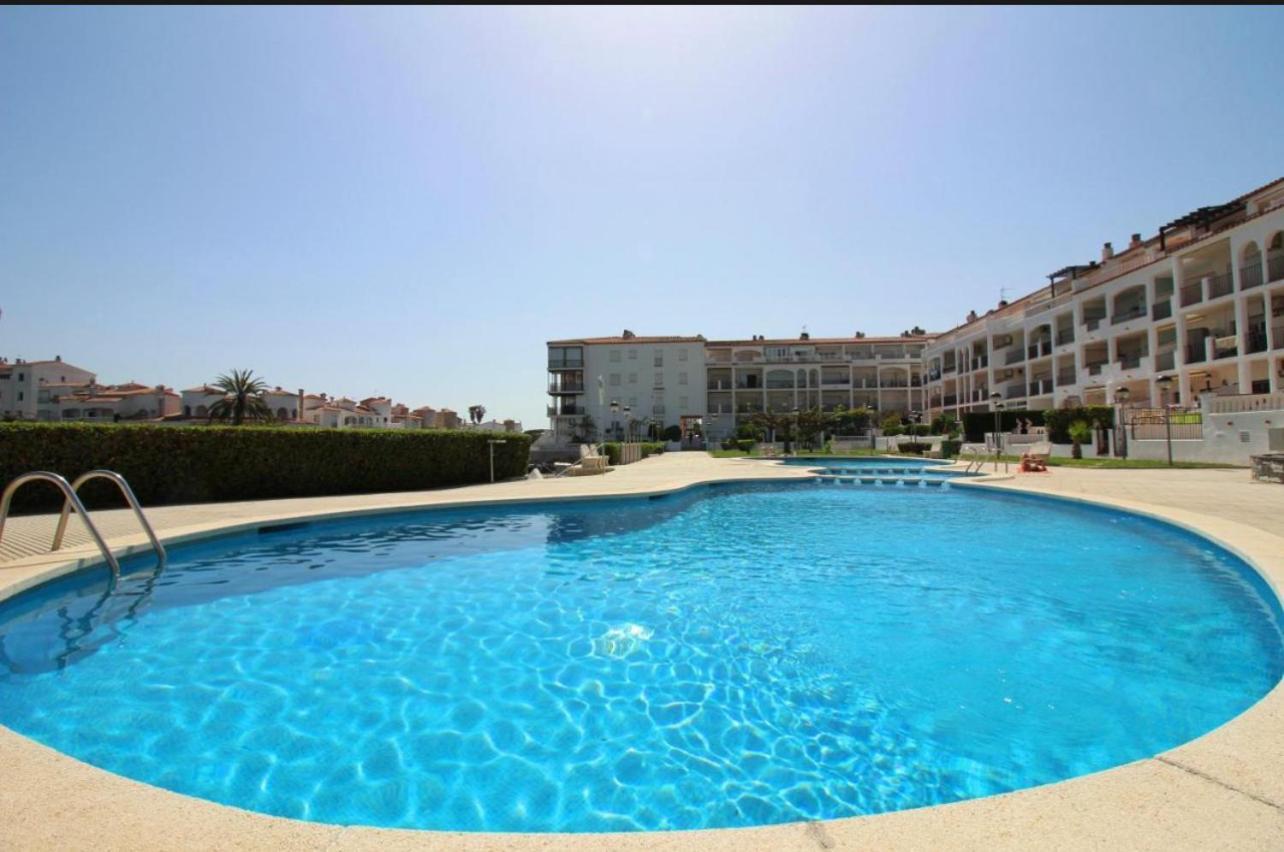 Apartamento Gran Lago Con Vistas Al Canal Empuriabrava Exterior foto